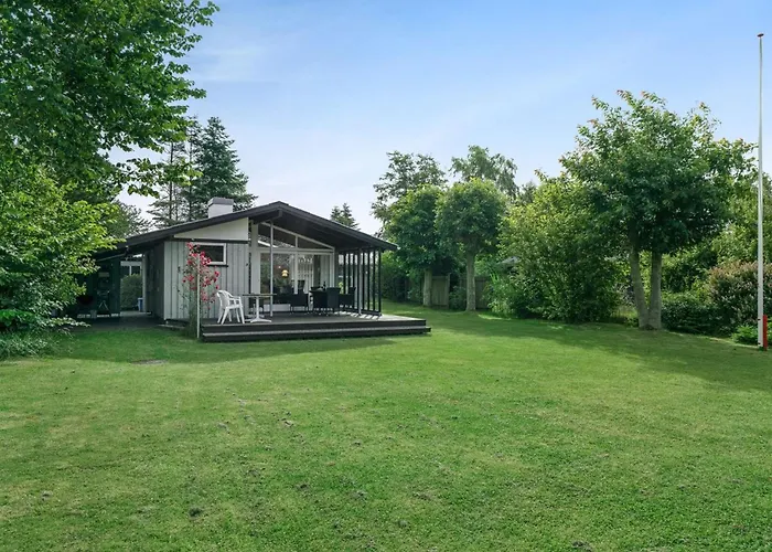 Juditha - 400m From The Sea By Interhome *